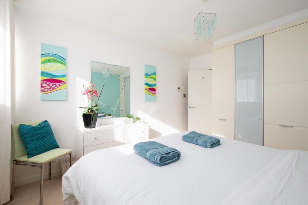 Sunny & Modern Near The Beach & Village W Parking East Wittering Buitenkant foto