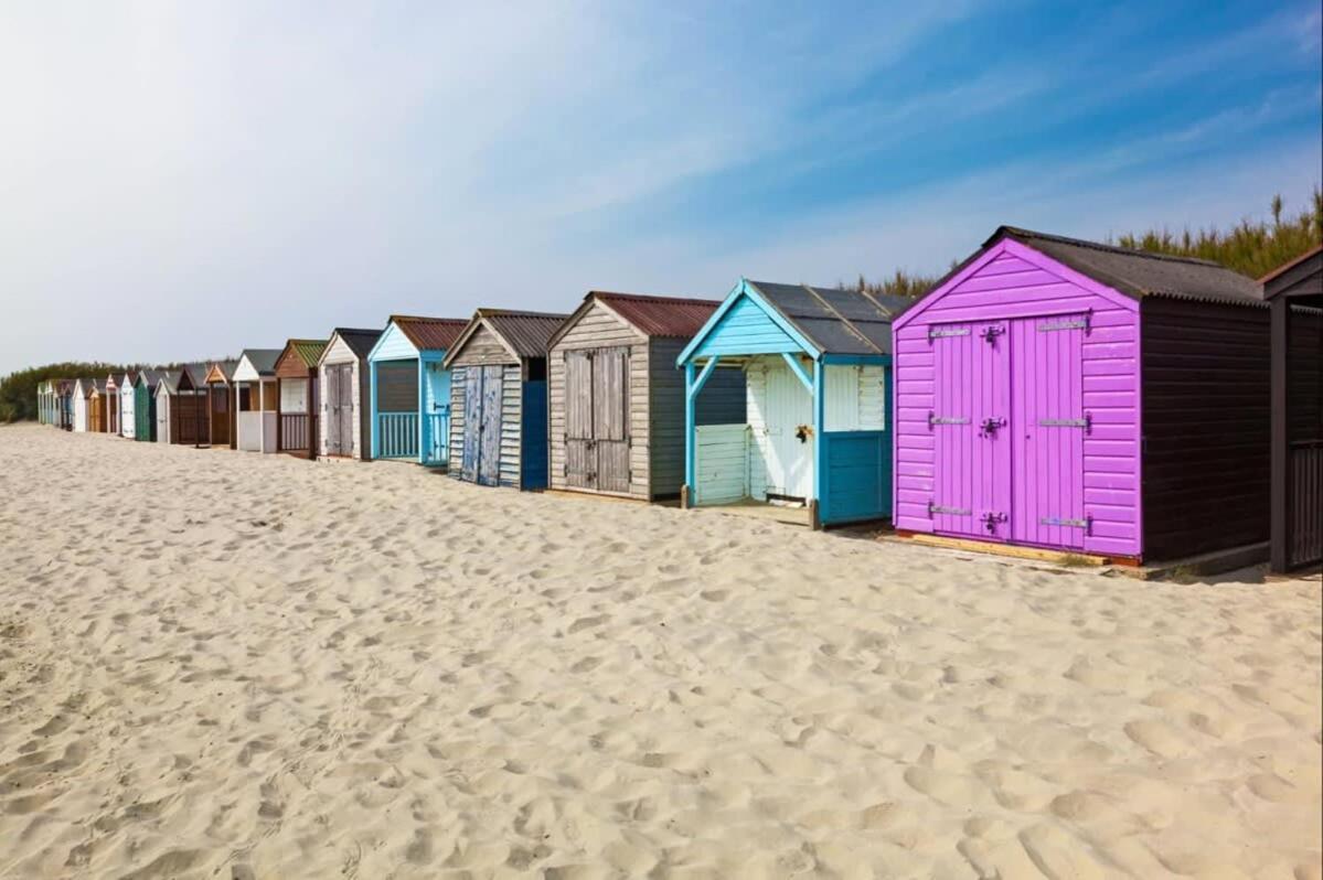 Sunny & Modern Near The Beach & Village W Parking East Wittering Buitenkant foto